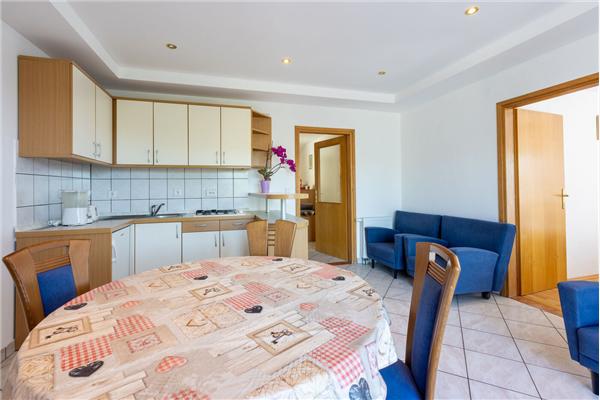 Apartment A2, for 5 persons