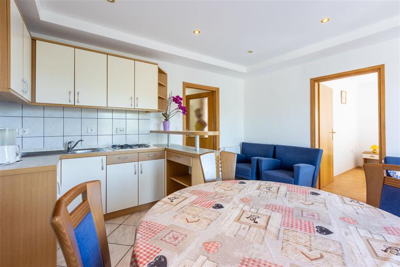 Apartment A2, for 5 persons