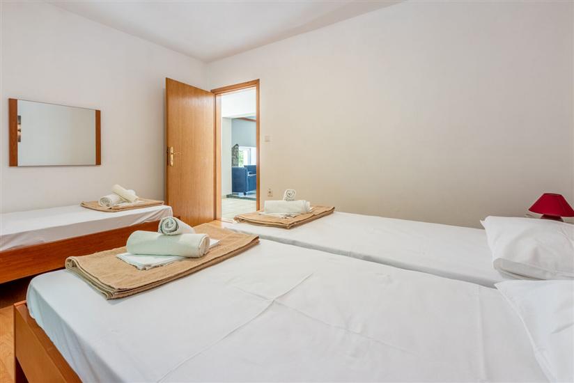 Apartment A3, for 5 persons