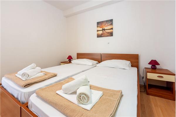 Apartment A3, for 5 persons