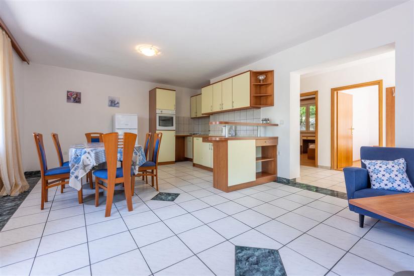 Apartment A3, for 5 persons