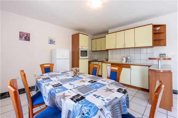 Apartment A3, for 5 persons