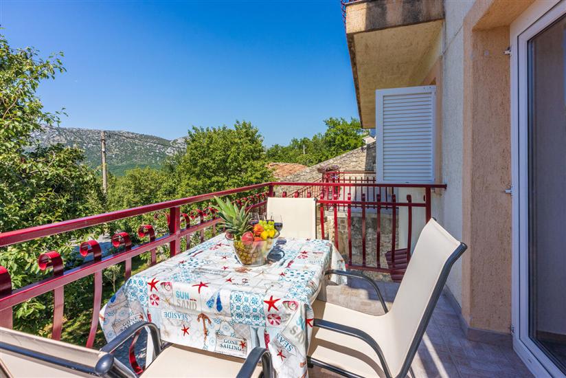 Apartment A3, for 5 persons