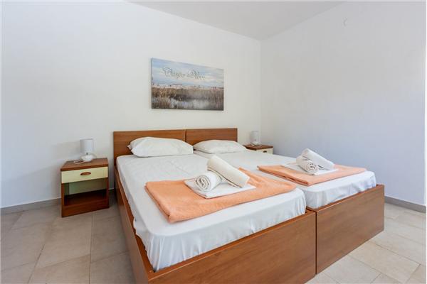 Apartment A4, for 5 persons