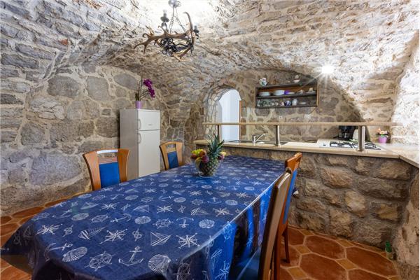 Apartment A4, for 5 persons