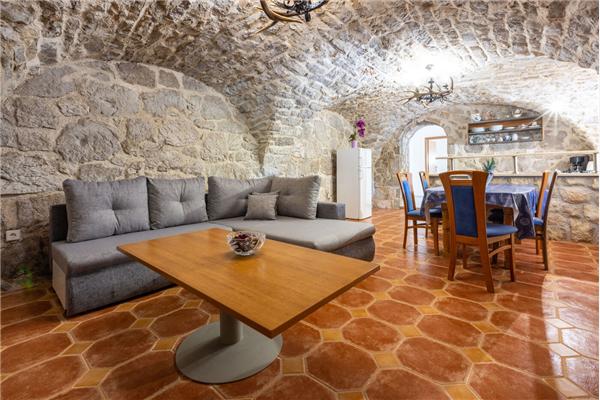 Apartment A4, for 5 persons