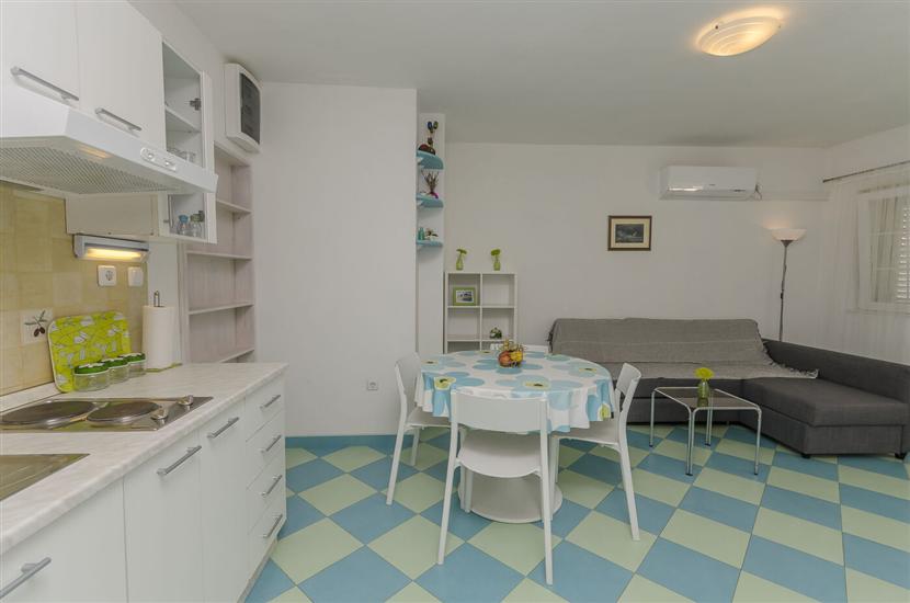Apartment A2, for 4 persons