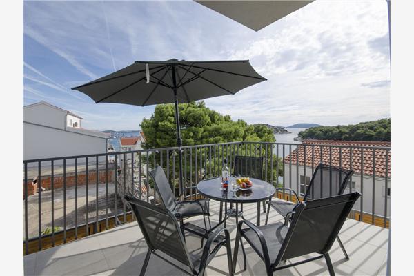 Apartment A4, for 5 persons