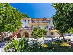 Accommodatie met zwembad De Crikvenica Riviera en Rijeka,ReserverenNEVENVanaf 142 €