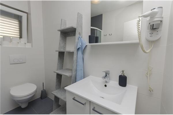 Apartment A4, for 5 persons