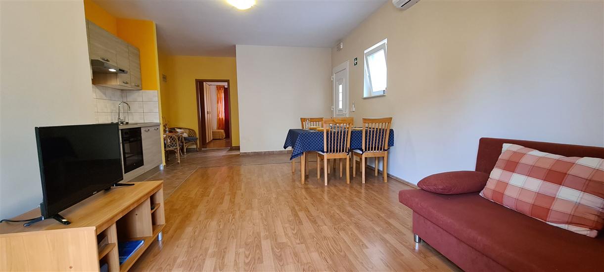 Apartment A4, for 4 persons