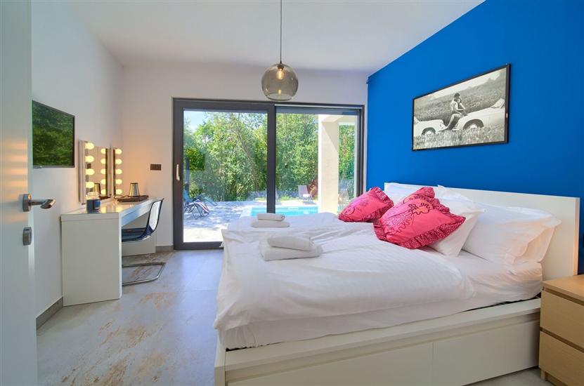 House K1, for 8 persons