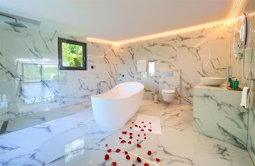 House K1, for 8 persons