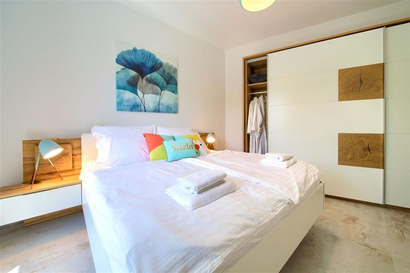 House K1, for 8 persons