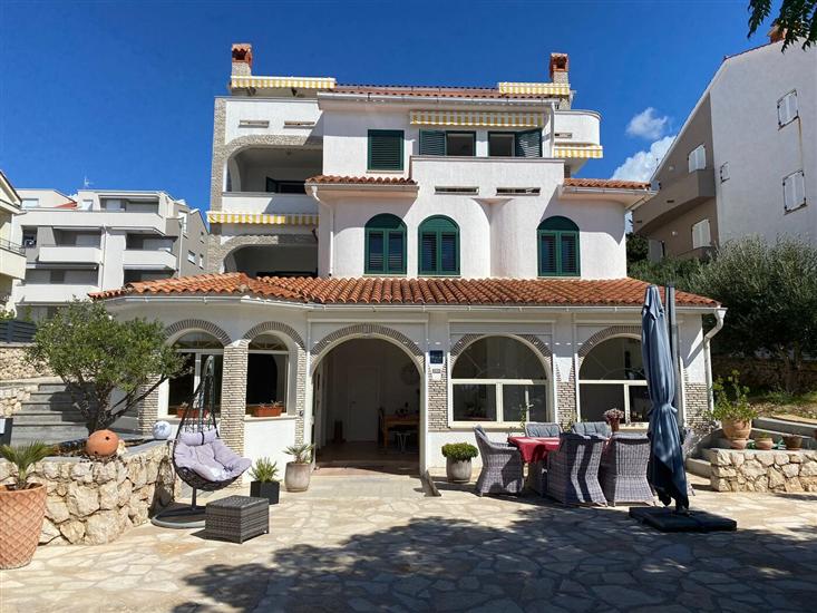 Apartments Daniela Della