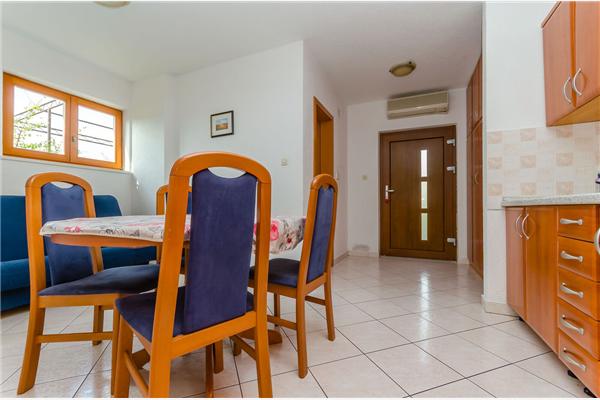 Apartment A1, for 4 persons