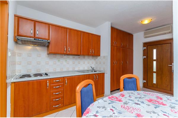 Apartment A2, for 4 persons
