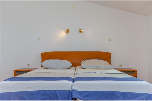 Apartment A4, for 4 persons