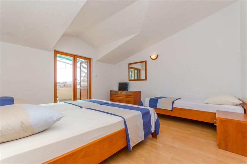 Apartment A4, for 4 persons