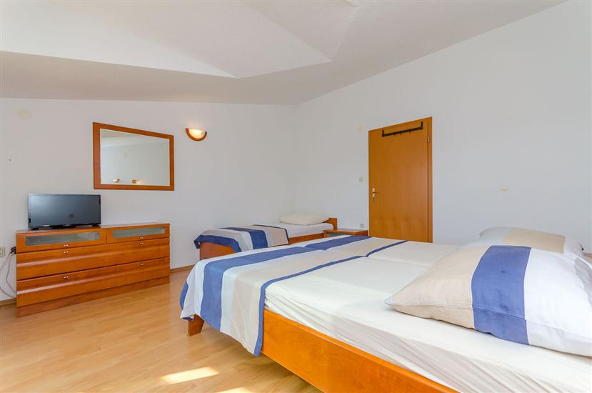 Apartment A4, for 4 persons