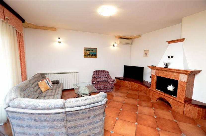 Apartment A1, for 8 persons