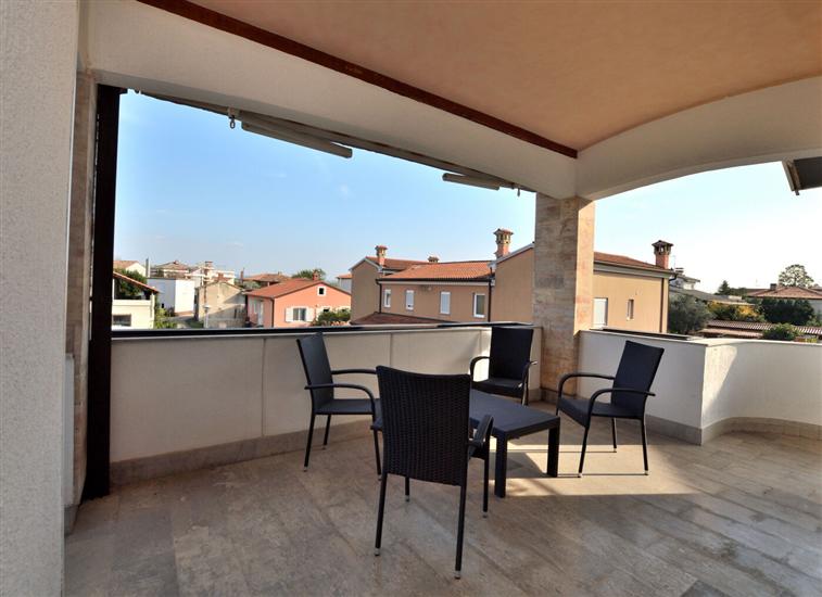 Apartment A1, for 8 persons