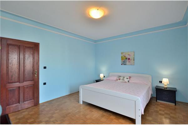 Apartment A1, for 8 persons