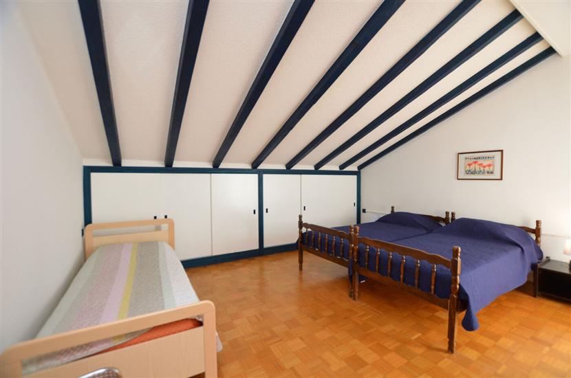 Apartment A1, for 8 persons