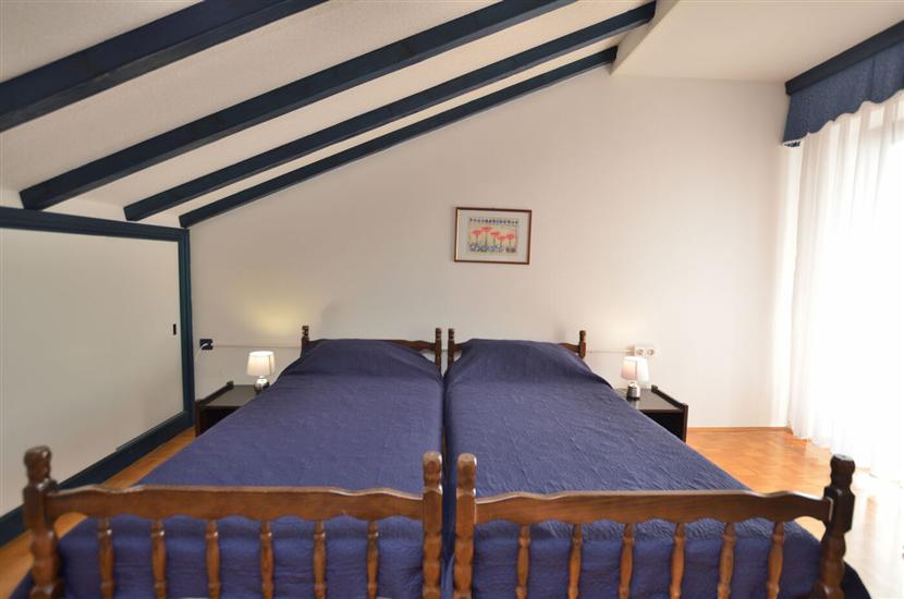 Apartment A1, for 8 persons