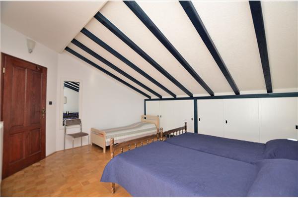 Apartment A1, for 8 persons