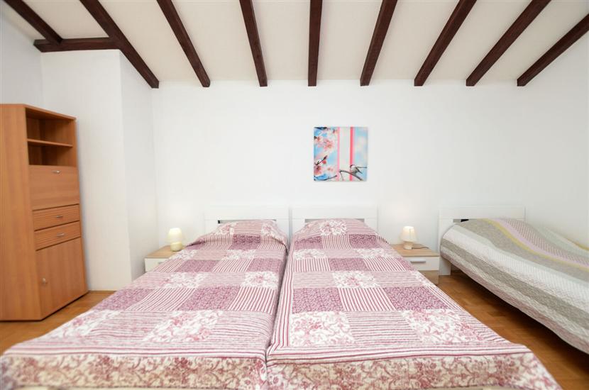 Apartment A1, for 8 persons