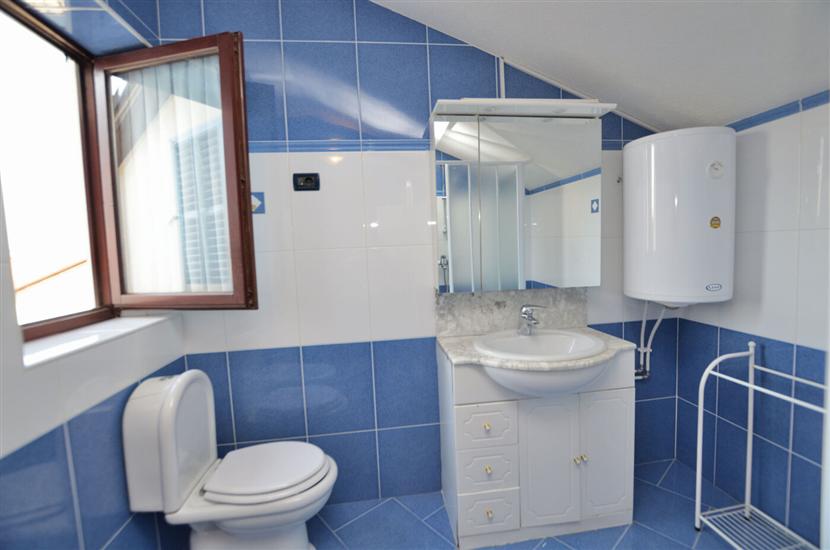 Apartment A1, for 8 persons