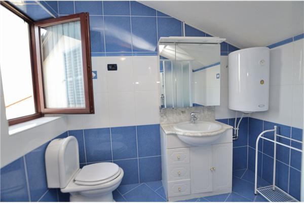 Apartment A1, for 8 persons