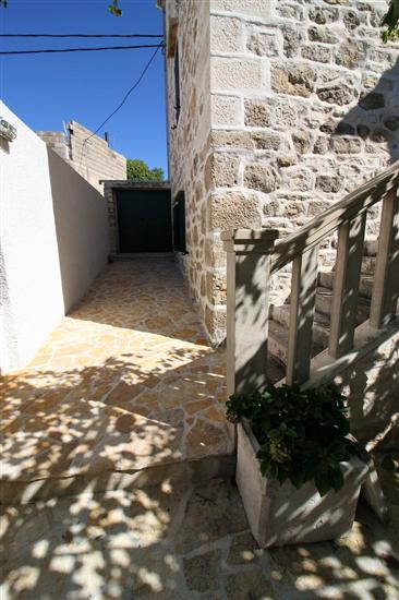 Apartment and Room Lada