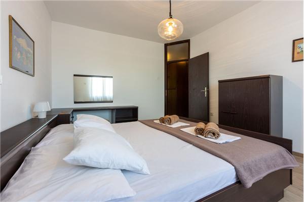 Apartment A1, for 6 persons