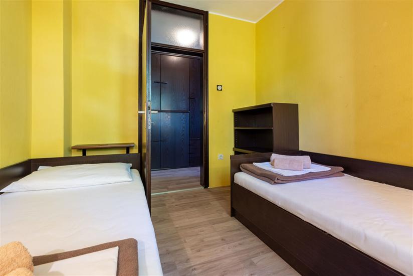 Apartment A1, for 6 persons