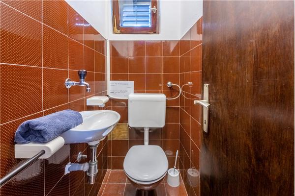 Apartment A1, for 6 persons