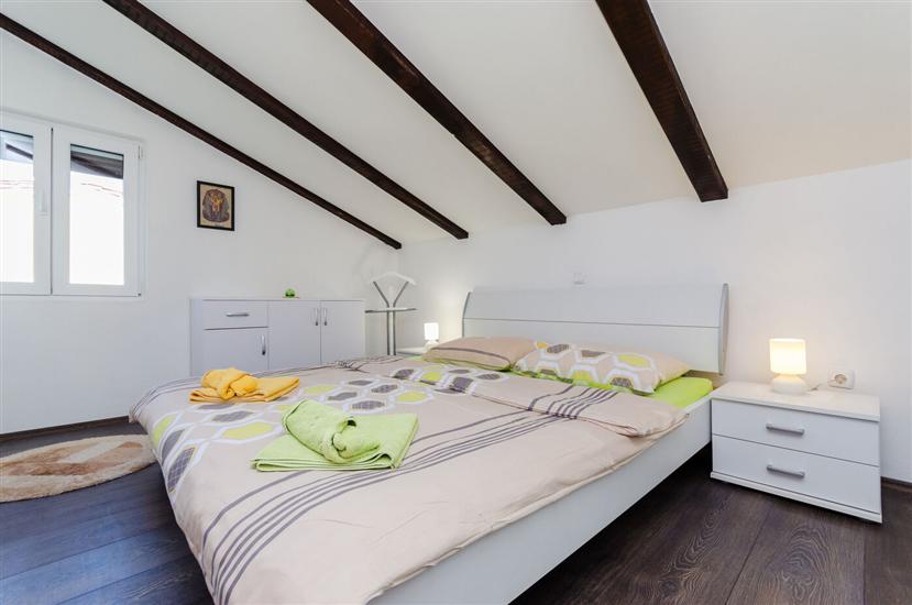 Apartment A4, for 4 persons