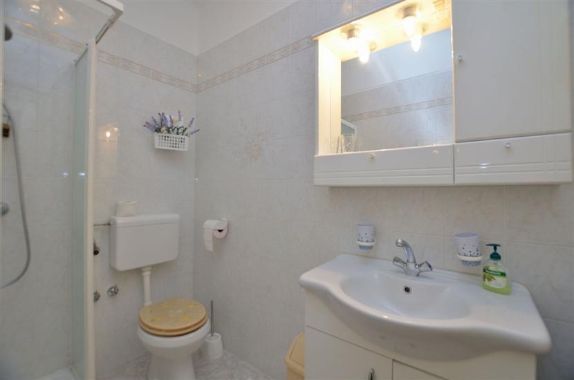 Apartment A1, for 8 persons