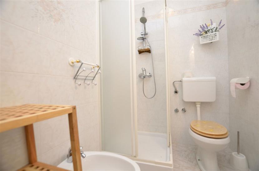 Apartment A1, for 8 persons