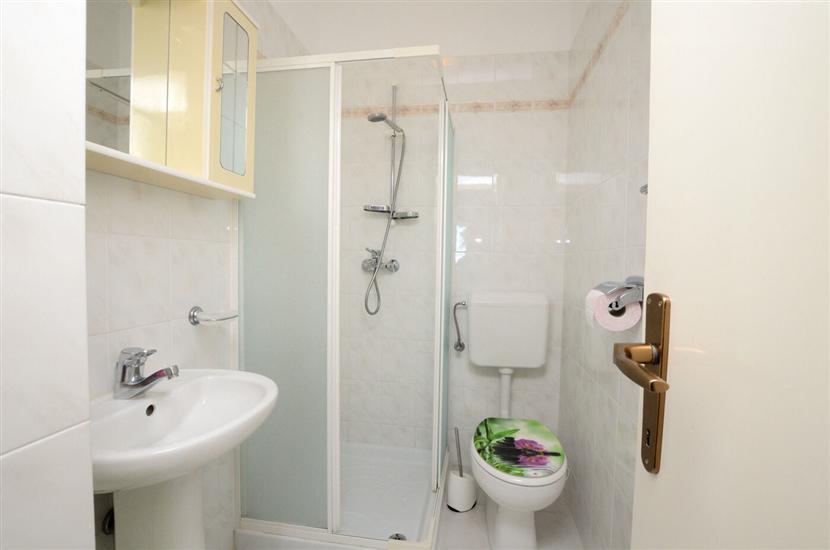 Apartment A1, for 8 persons