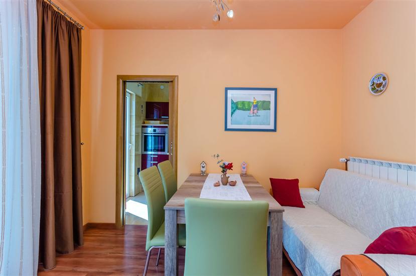 Apartment A1, for 5 persons