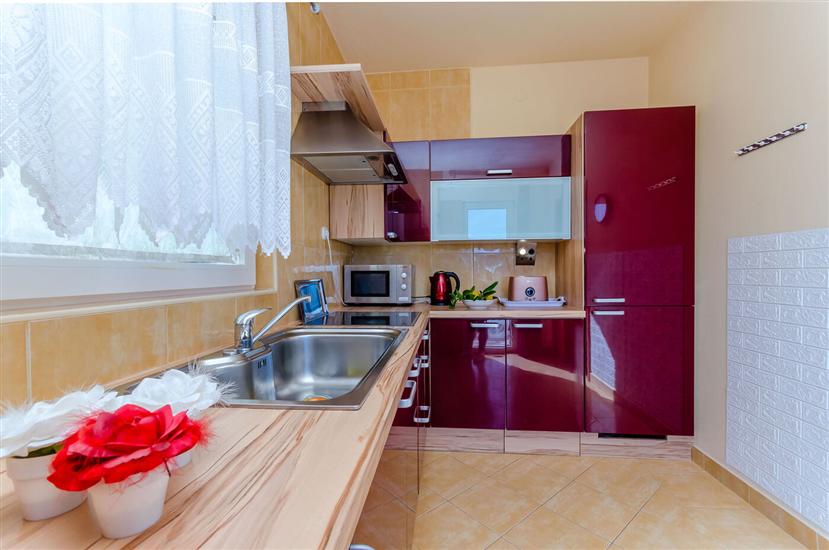 Apartment A1, for 5 persons
