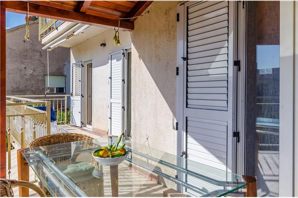 Apartment A1, for 5 persons