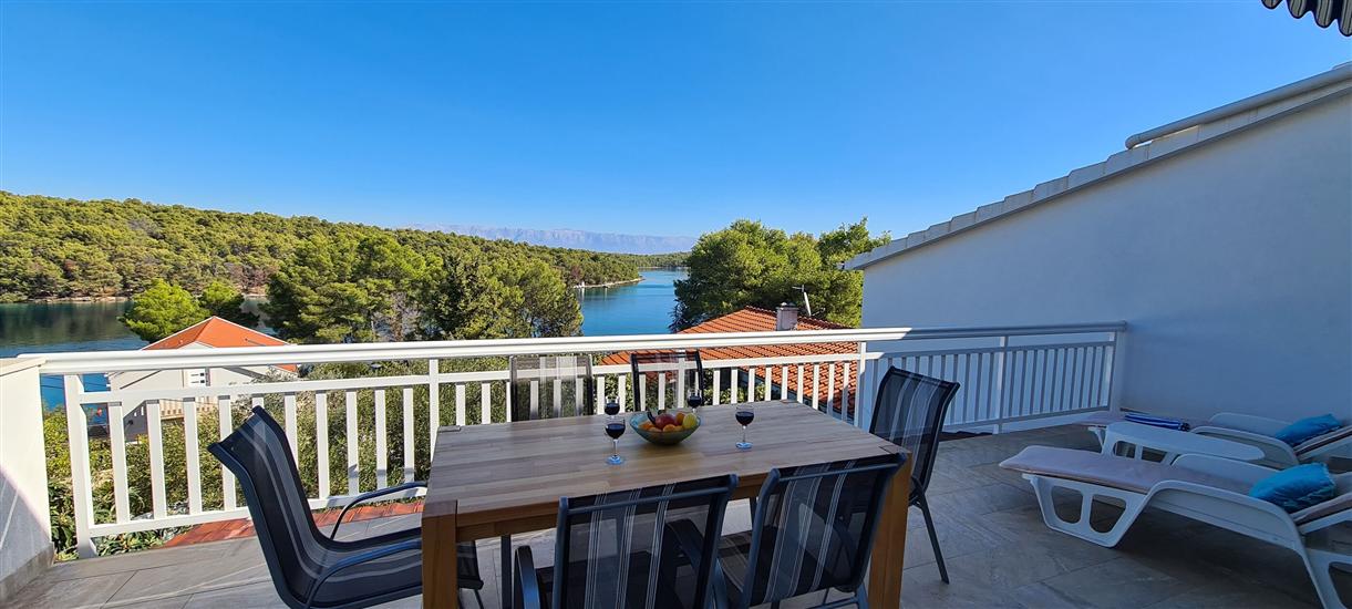 Apartment Penthouse by the sea