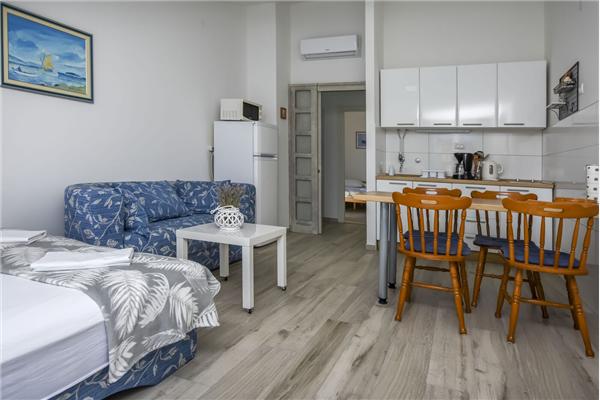 Apartment A2, for 4 persons