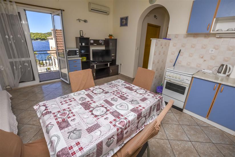 Apartment A1, for 5 persons