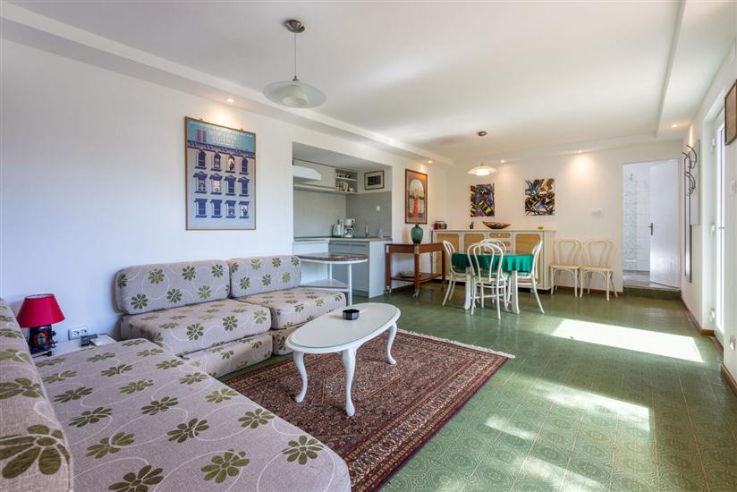 House A1, for 10 persons