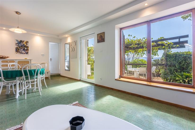 House A1, for 10 persons