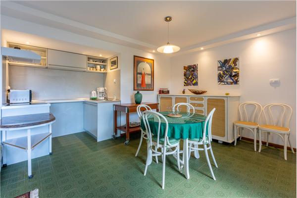 House A1, for 10 persons